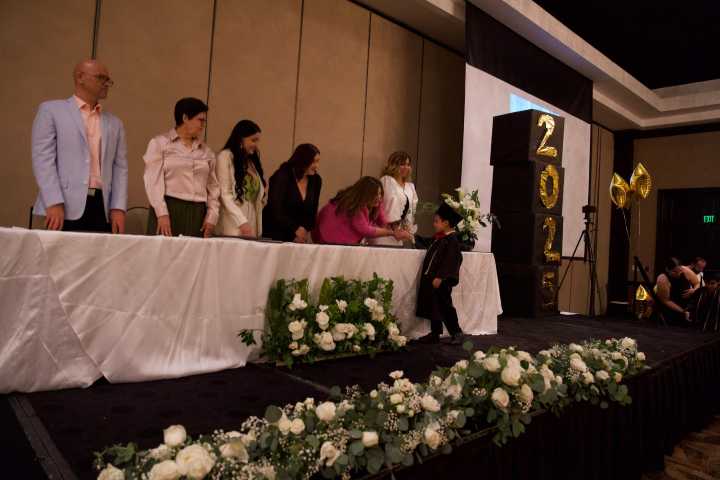 Little Kids celebra emotiva ceremonia de graduación en el Hotel Sheraton Soberano
