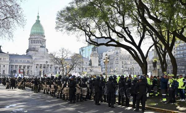 Senado: desactivan los decretos de Milei que disolvía Vialidad Nacional y otros organismos
