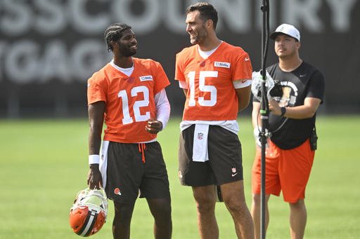 Browns aún no tienen fecha para elegir a su quarterback titular