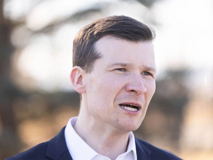 Farkas launches petition calling for Gondek to release donor info