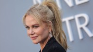 ¡Hola pelo chino natural! 7 peinados para lucir elegante y sofisticada como Nicole Kidman y que favorecen a mujeres 50+