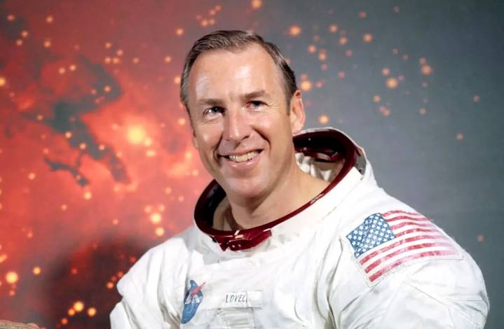 Muere Jim Lovell, el astronauta estadounidense que comandó la misión Apolo 13