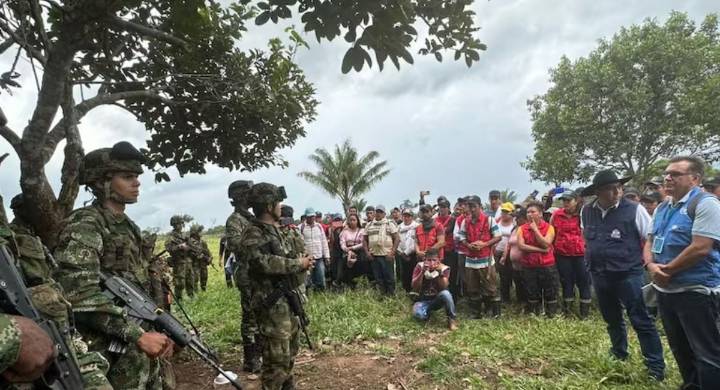 Petro denuncia desaparición de campesino que se opuso a secuestro de militares en Guaviare El mandatario a través de su cuenta X pidió activar todos los mecanismos de búsqueda e iniciar una investigac