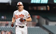 Se quedan Orioles con “el del honor”; Vencen a Astros por 3