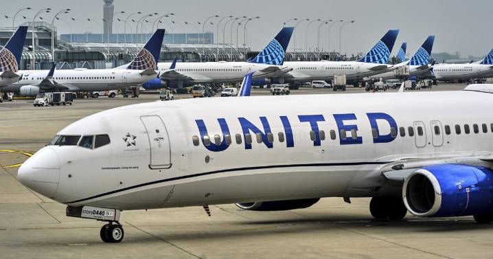 United Airlines flights grounded nationwide because of technology problem