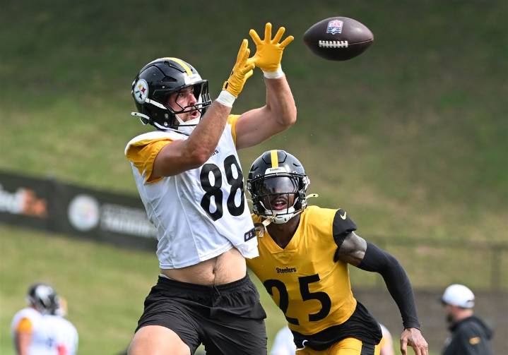 Skinny Post: Steelers plan to use Aaron Rodgers' ability to 'manipulate' defenders and attack the middle of the field