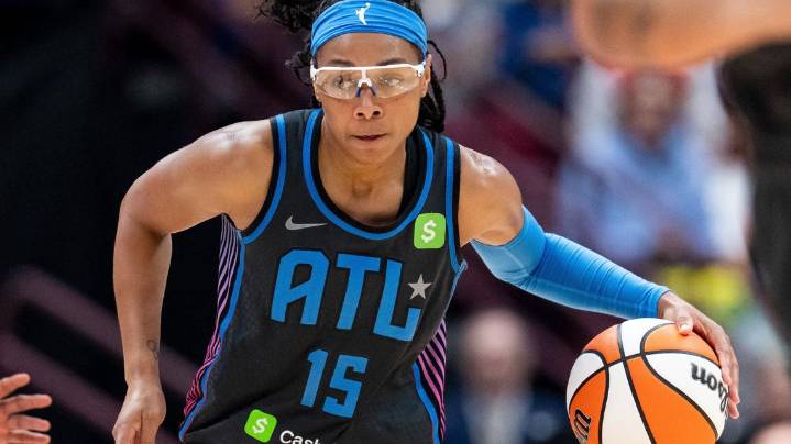 Atlanta Dream cruise past short-handed Liberty, set franchise regular season win record