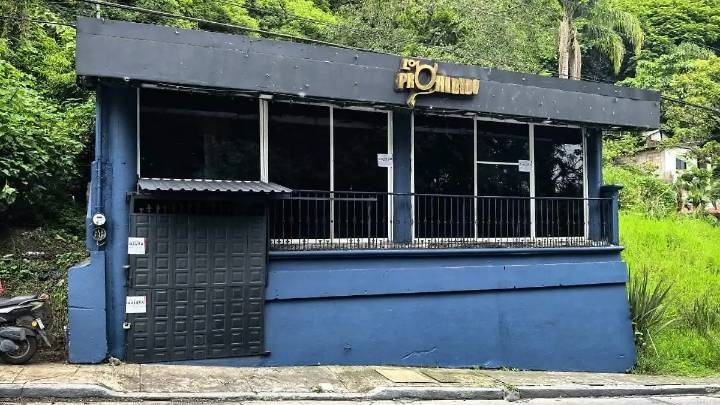 Quitan concesión a bar de Orizaba tras revuelo por video de niña bailando en evento privado