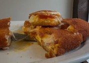 El bar de toda la vida que se ha convertido en imprescindible en Torrelavega por sus rabas y huevos