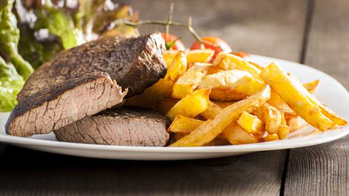 How To Stop Your Steaks From Turning Gray