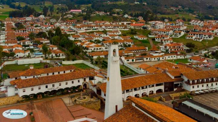 El pueblo colonial que se encuentra a una hora de Bogotá y enamora a los turistas con su rica historia