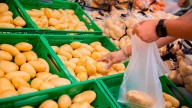 Los supermercados y centros comerciales que abren en Huelva este 15 de agosto
