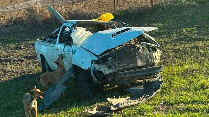 Un ingeniero santiagueño murió al volcar con su camioneta en Santa Fe