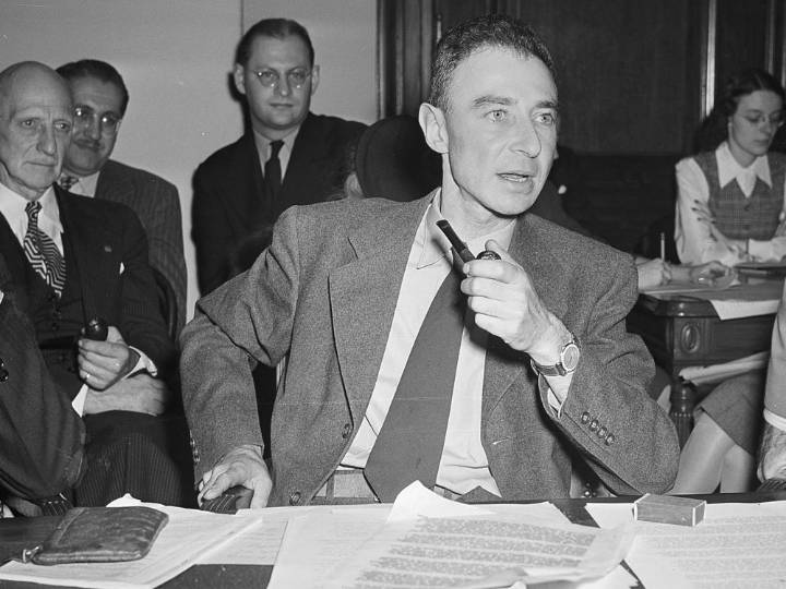 The atomic bomb through Oppenheimer's eyes