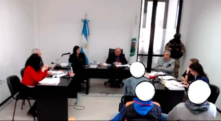 Dictan prisión preventiva para tres acusados de violento robo en Tilisarao
