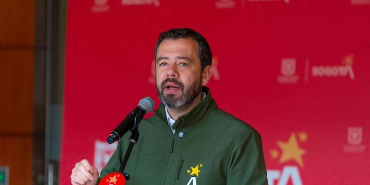 Carlos Fernando Galán pidió la renuncia protocolaria de todos los alcaldes locales en Bogotá