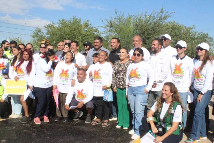 Rehabilitan voluntarios Parque Lineal de Parajes de San Isidro
