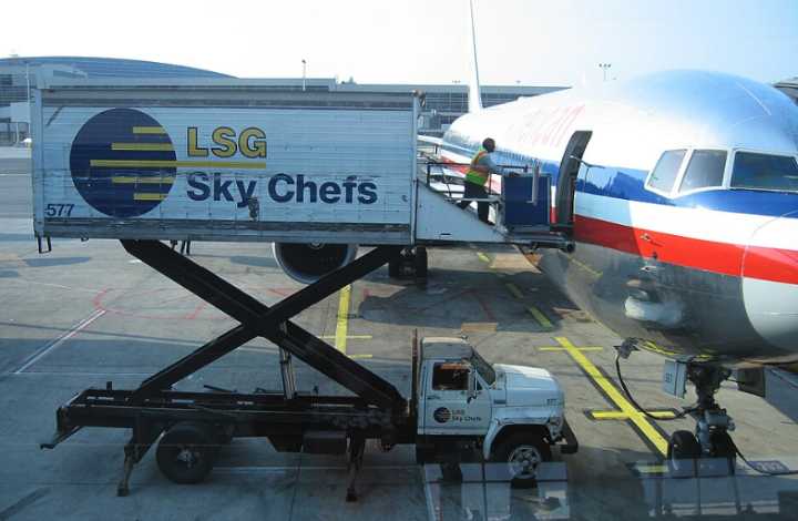 Airline workers to picket American and Delta Airlines at BWI