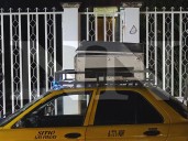 POLICÍA DE TEPIC LOS CACHÓ CON LA CAJA EN LA PARRILLA DE UN TAXI