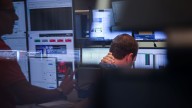 Bond market bonanza leaves investors with razor