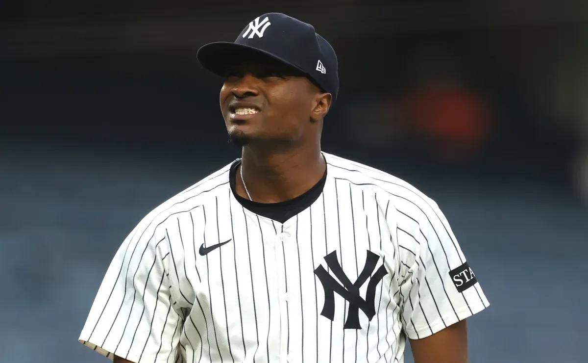NY Yankees player faces boos from crowd while paving way for teammate’s return