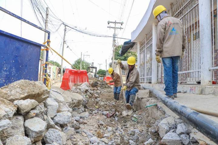 Cerca de 7 kilómetros de redes de acueducto sustituye Aguas de Cartagena