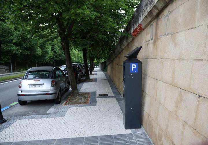 Denuncian la agresión a un trabajador de la OTA en Donostia cuando ponía una multa a un vehículo