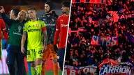 Otra noche triste para el fútbol chileno: El duelo entre Independiente y la U en Argentina termina "cancelado" tras bochorno y barbarie