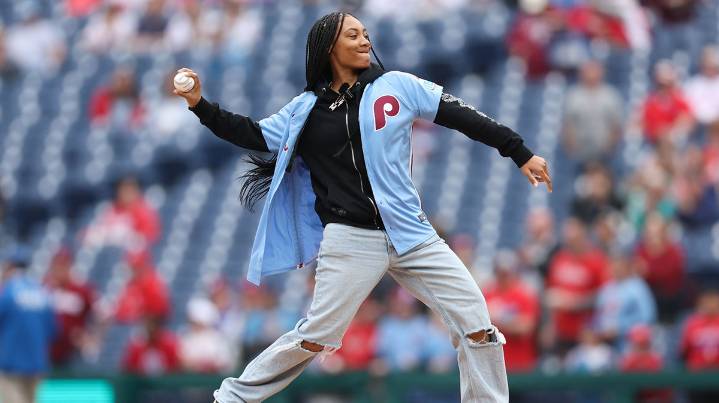 Nationals reunite ex-Little League rivals for first pitch before Phillies game