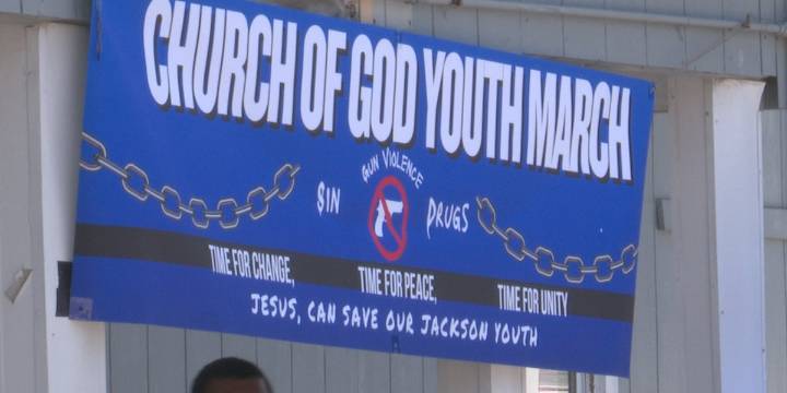 March against gun violence brings in hundreds in Jackson