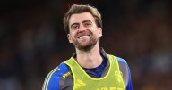 Patrick Bamford's Leeds United career ends with heartfelt tribute to striker
