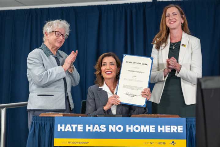 Gov. Hochul Signs Anti-Discrimination Law for New York colleges