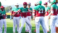 Gregorio Madrid brilla como lanzador y bateador en triunfo de México en Serie Mundial