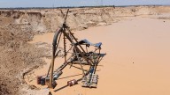 Golpe a la minería ilegal: Fiscalía y PNP incautan más de S/29 millones en maquinaria y dinero en tres regiones