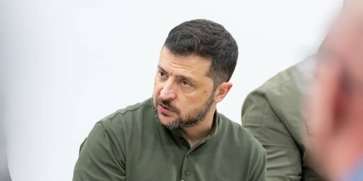 A pocos días de la cumbre entre Trump y Putin, Zelensky advirtió que Rusia “tiene la intención de engañar” a EEUU