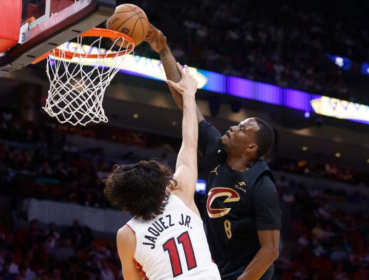 Former Boston Celtics guard signs deal with Detroit Pistons