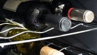 El inexplorado mundo del vino congelado: de cuando ocurre por error a abrir una botella después de 10 años hecha hielo