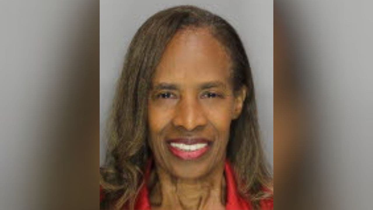 Gov. Kemp suspends Cobb clerk Connie Taylor after indictment