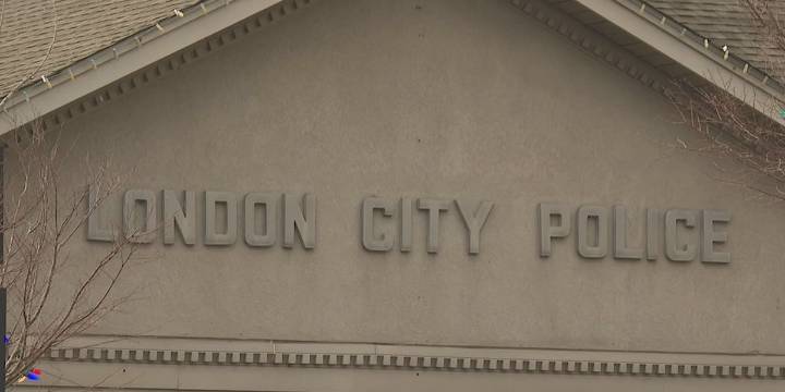 Former London police officer suing city, mayor