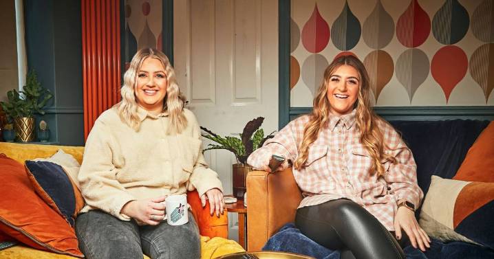 Gogglebox star Ellie Warner in tears as she makes emotional family announcement