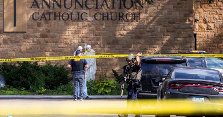 El FBI investiga el tiroteo en una escuela católica de Minneapolis como un crimen de odio