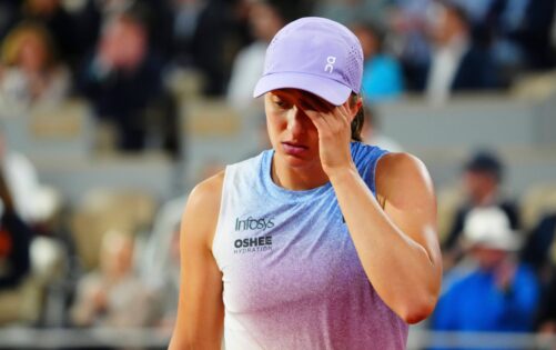 Iga Swiatek Faces Awkward On-court Moment After Cincinnati Interviewer Says: “Me Spitting on You” Following her dominant semi-final win at Cincinnati, Iga Swiatek caught herself having an awkward mome