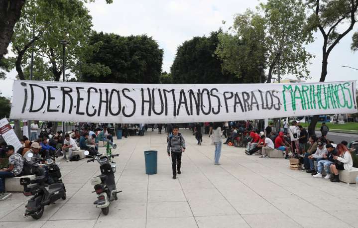 Ciudad de México estrena 'paraísos' para fumar marihuana, en medio de 'lagunas' legales