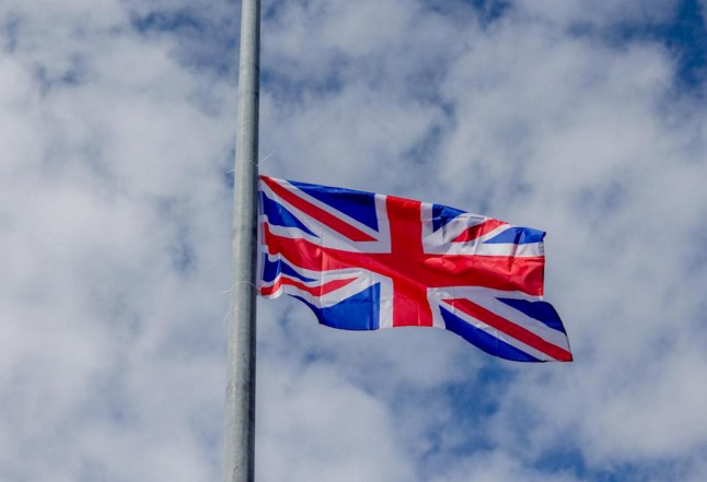 Council rips down Union Flags hung from street lights over ‘safety fears’