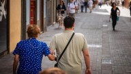 Jóvenes y mayores bajo un mismo techo: así combate Canarias la soledad no deseada y la falta de vivienda