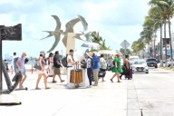 Alertan a turistas por boletos falsos en la ruta marítima hacia Cozumel