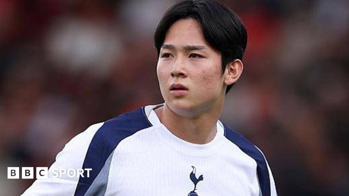 Portsmouth sign Spurs winger Yang on loan
