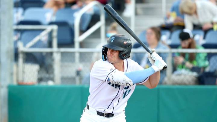 Emeralds blast two home runs in ninth to beat AquaSox