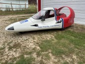 Este es el vehículo parecido a una nave espacial con el que Domino’s Pizza repartía en los 80