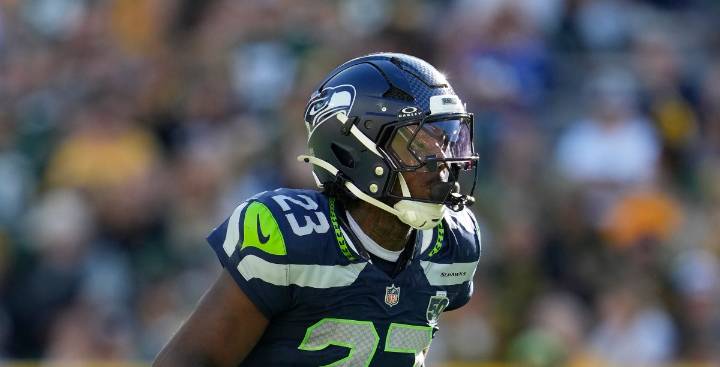Seahawks waive D’Anthony Bell, add ‘Pooh’ Paul to practice squad